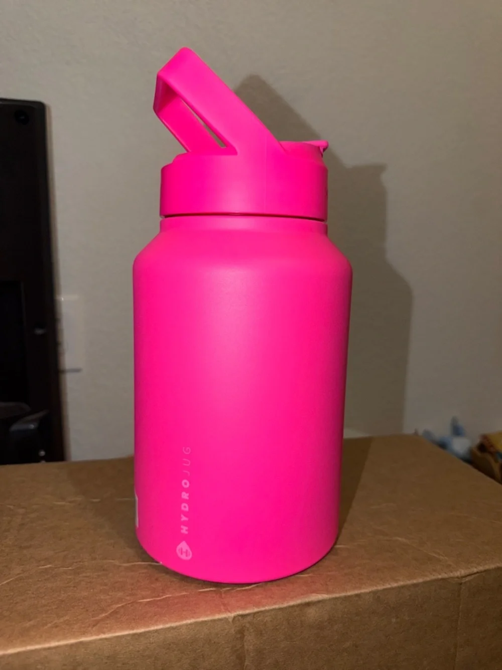 HydroJug 64oz Stainless Steel Jug - Bright Pink - Picture 2 of 6